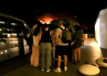 79d9a950 57aa 11f0 960d e9f1088a89fe.jpg 210x150 - Mass evacuations as wildfire rages in Greek island of Crete
